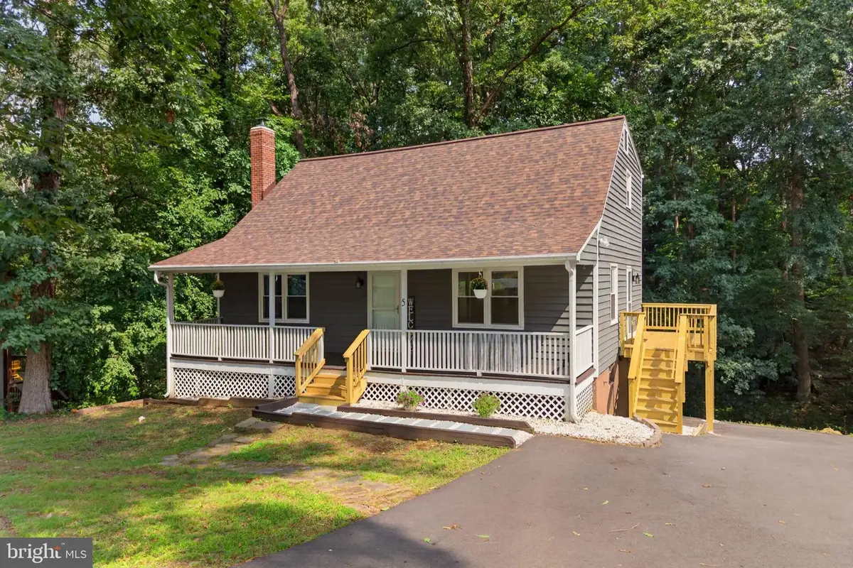 5 Huntington Dr, Fredericksburg, VA 22405 - #1