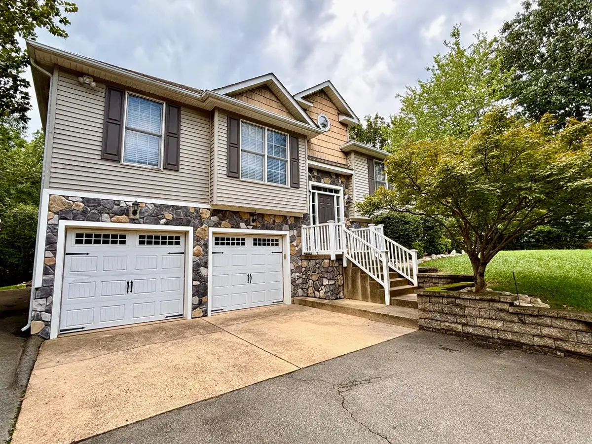 228 Greenbank Rd, Fredericksburg, VA 22406 - #1