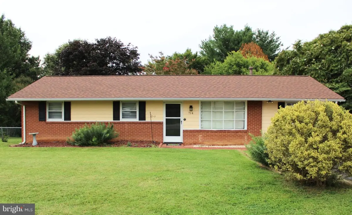 714 Culpeper St, Fredericksburg, VA 22405 - #1