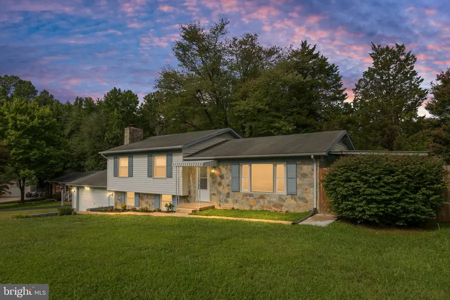 605 Payton Dr, Fredericksburg, VA 22405 - #2