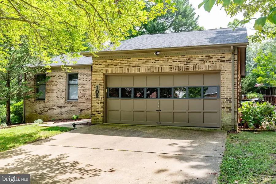 102 Glenwood Ave, Stafford, VA 22554 - #2