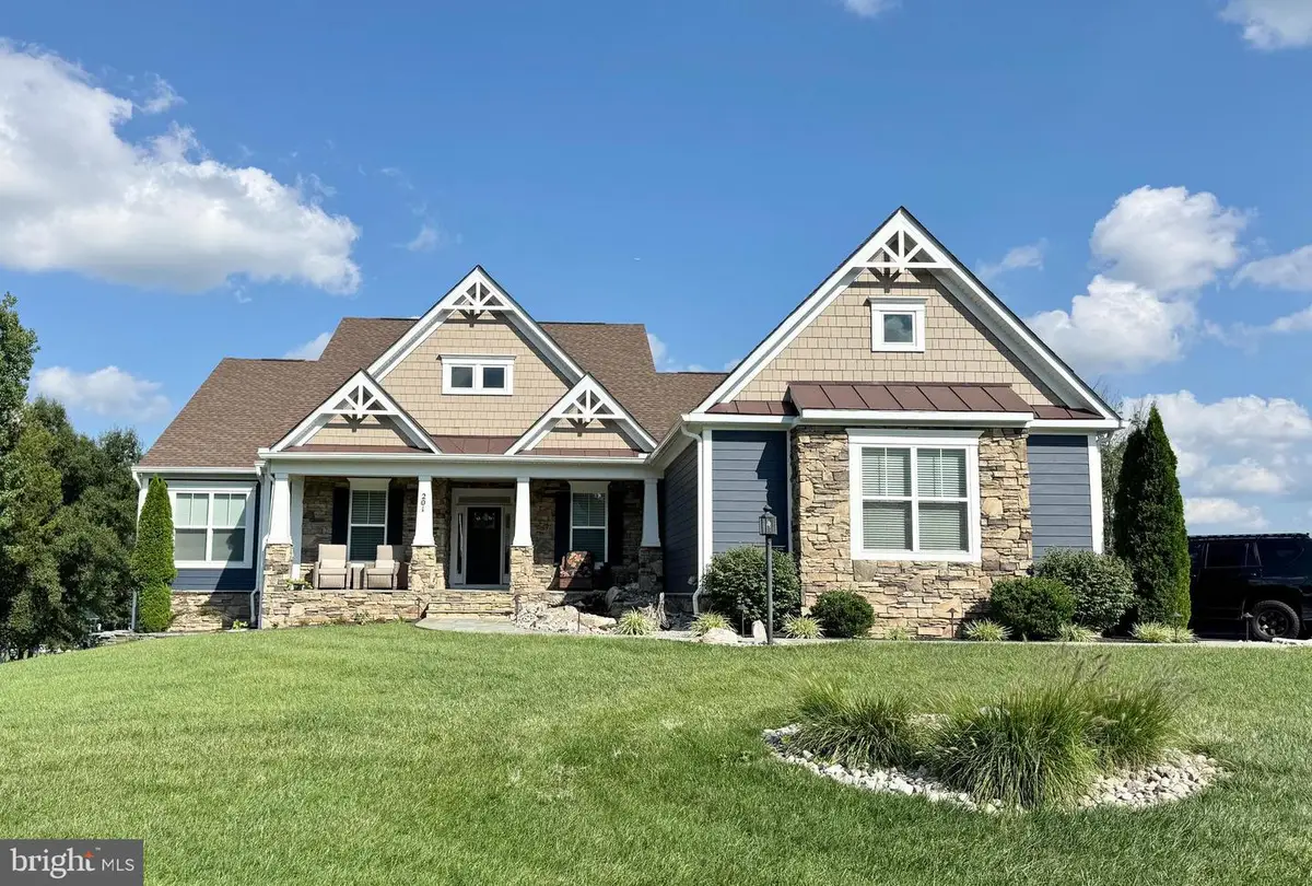201 Saratoga Woods Ln, Stafford, VA 22556 - #1