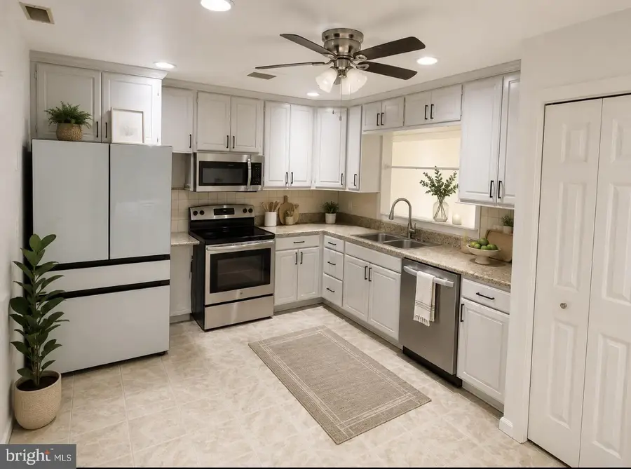 910 Anvil Rd, Fredericksburg, VA 22405 - #3