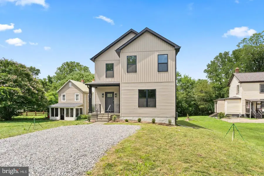 203 Jett Dr, Fredericksburg, VA 22405 - #2