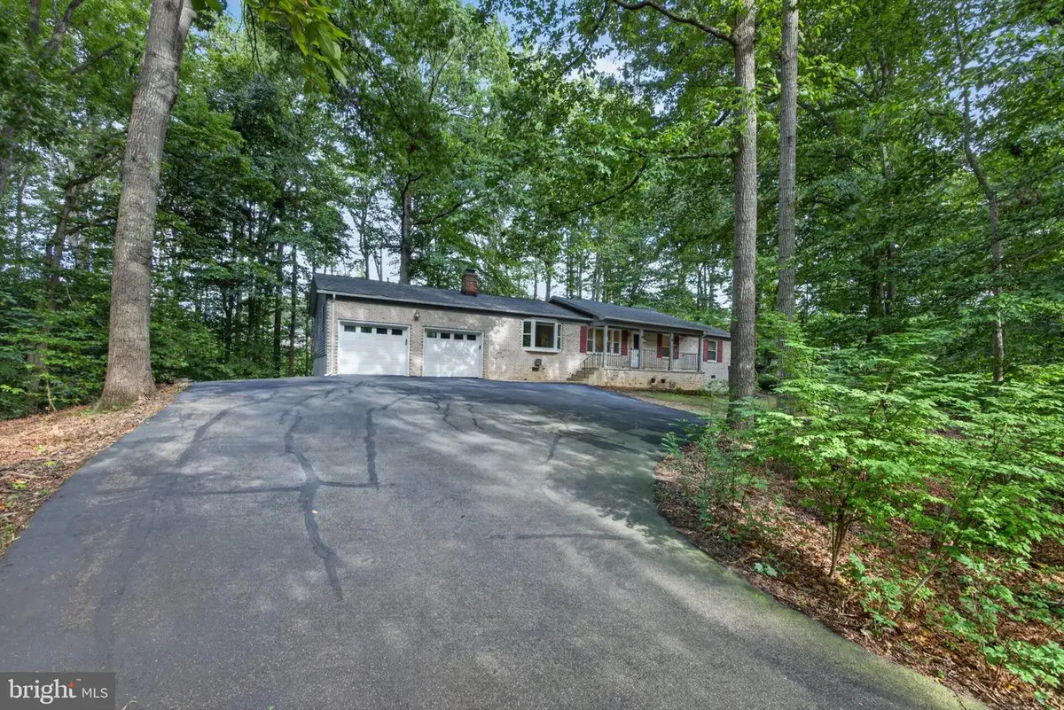 23 Greenridge Dr, Stafford, VA 22554 - #1