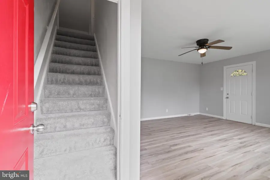6 Randolph Rd, Fredericksburg, VA 22405 - #3