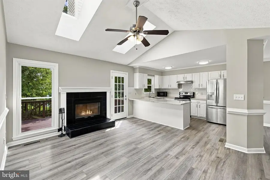 1235 Aquia Dr, Stafford, VA 22554 - #3