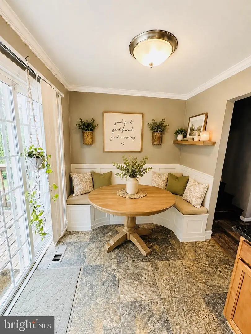 520 Cropp Rd, Fredericksburg, VA 22406 - #2