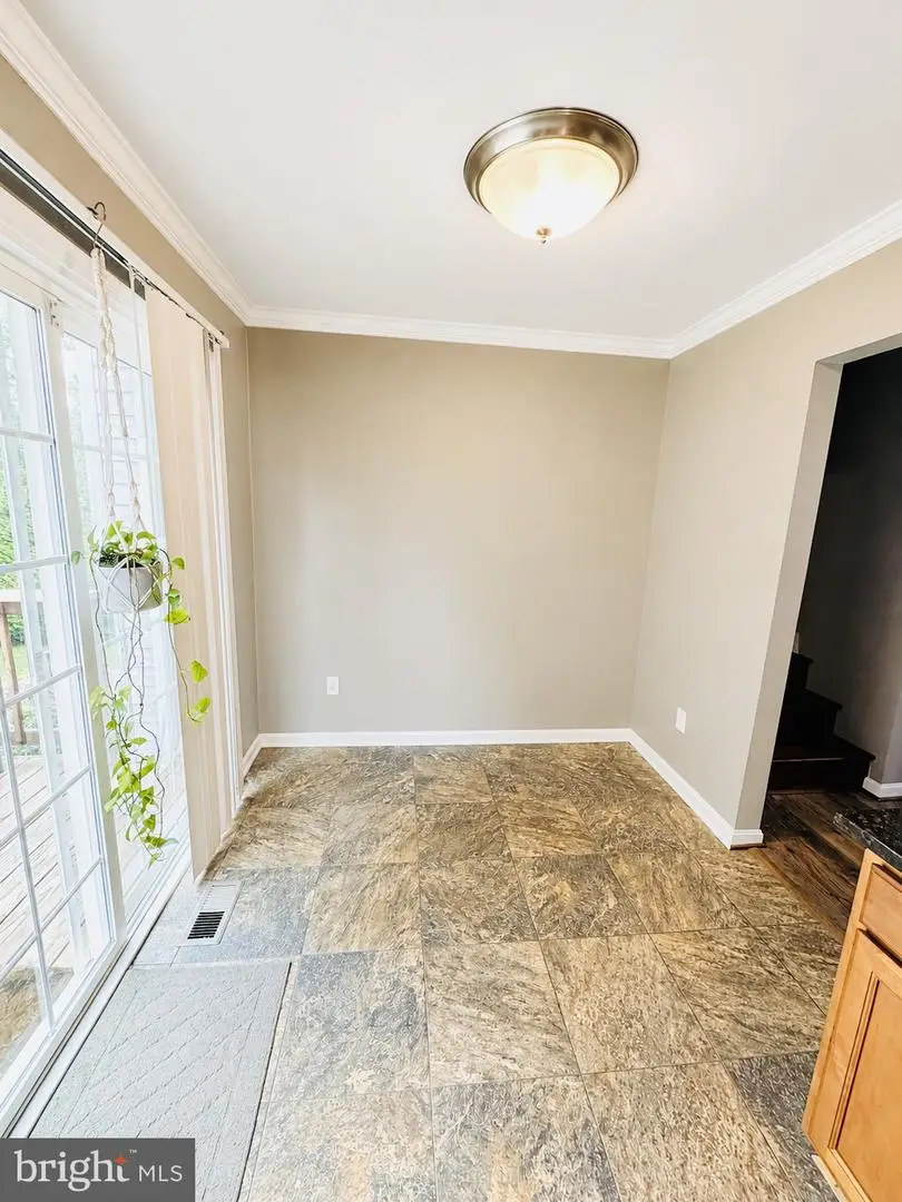 520 Cropp Rd, Fredericksburg, VA 22406 - #3
