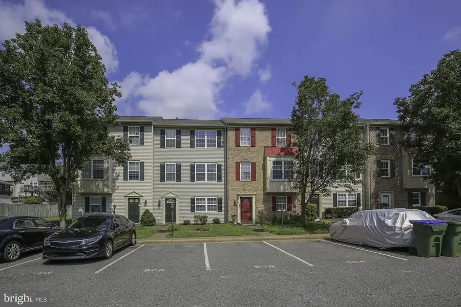 506 Kensington Dr, Fredericksburg, VA 22405 - #2