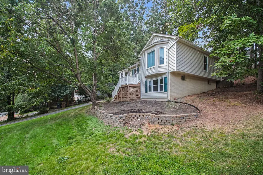 2411 Harpoon Dr, Stafford, VA 22554 - #3