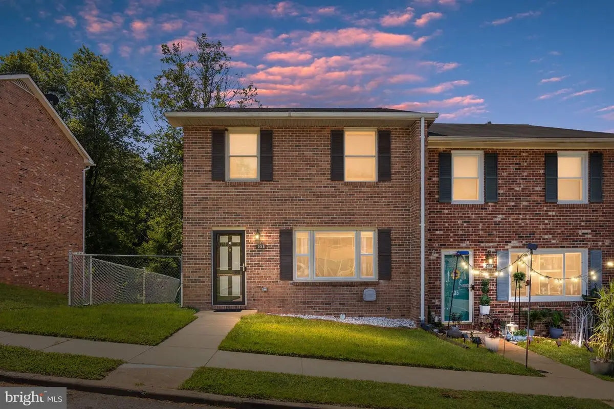 233 Overlook Ct, Fredericksburg, VA 22405 - #1