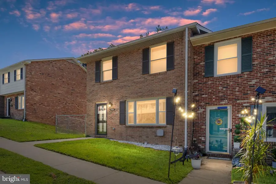 233 Overlook Ct, Fredericksburg, VA 22405 - #2