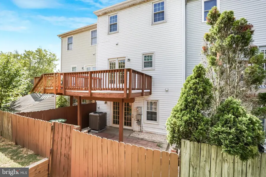 302 Barrie Pl, Fredericksburg, VA 22405 - #3