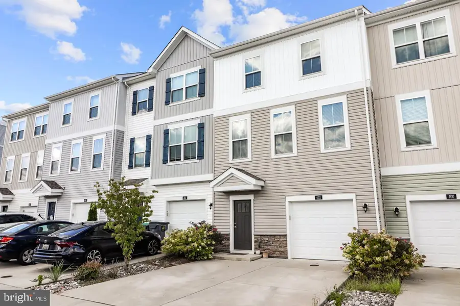 402 Honeyberry Ln, Fredericksburg, VA 22405 - #2