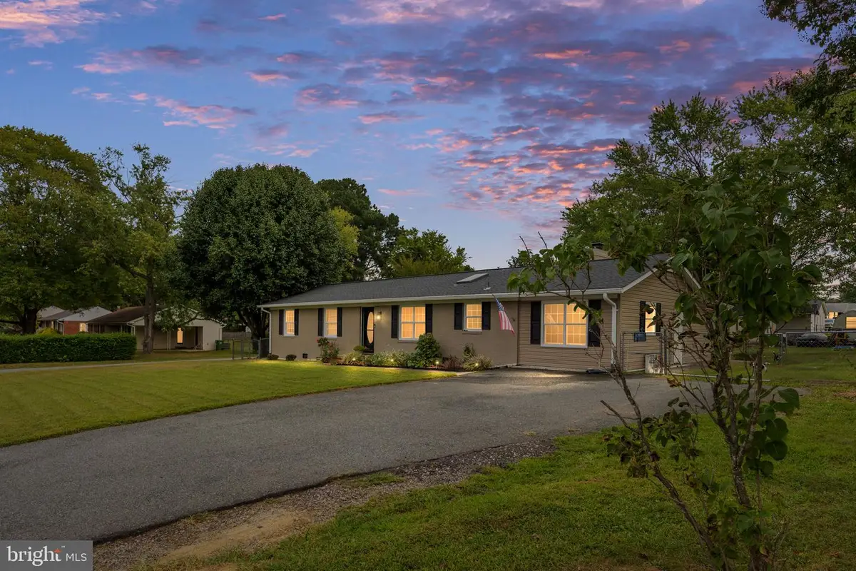 718 Payton Dr, Fredericksburg, VA 22405 - #1