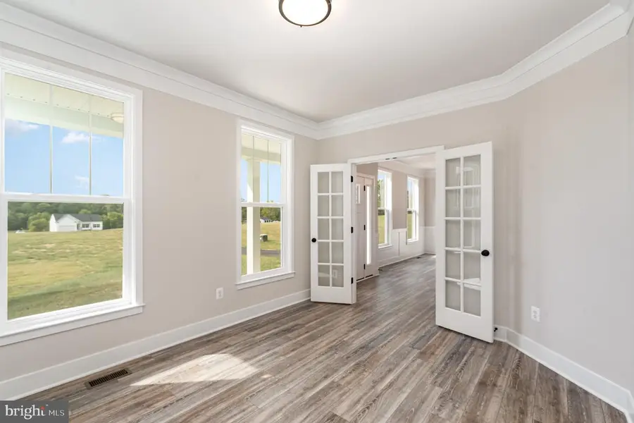165 Butler Rd, Fredericksburg, VA 22405 - #2