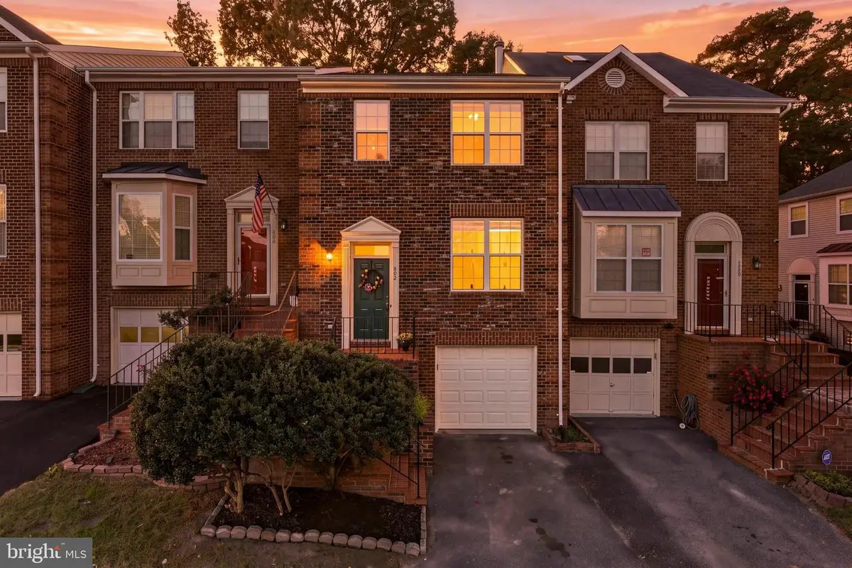 802 Stafford Glen Ct, Stafford, VA 22554 - #1