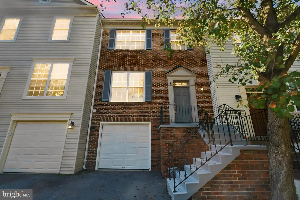 104 Stafford Glen Ct, Stafford, VA 22554 - #1