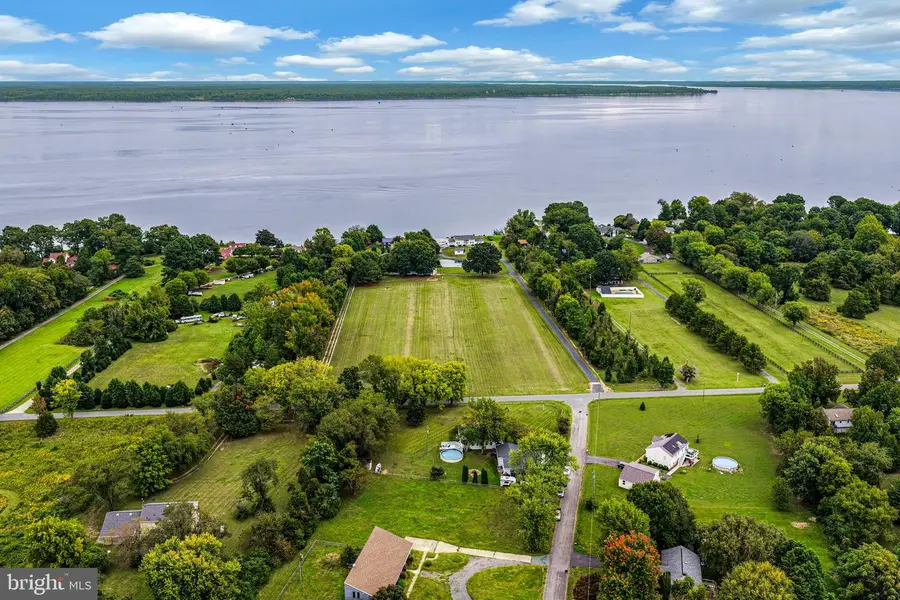 546 Marlborough Point Rd, Stafford, VA 22554 - #3
