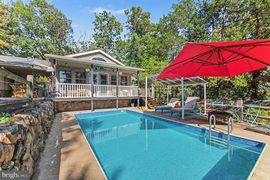 207 Anderson Dr, Fredericksburg, VA 22405 - #2