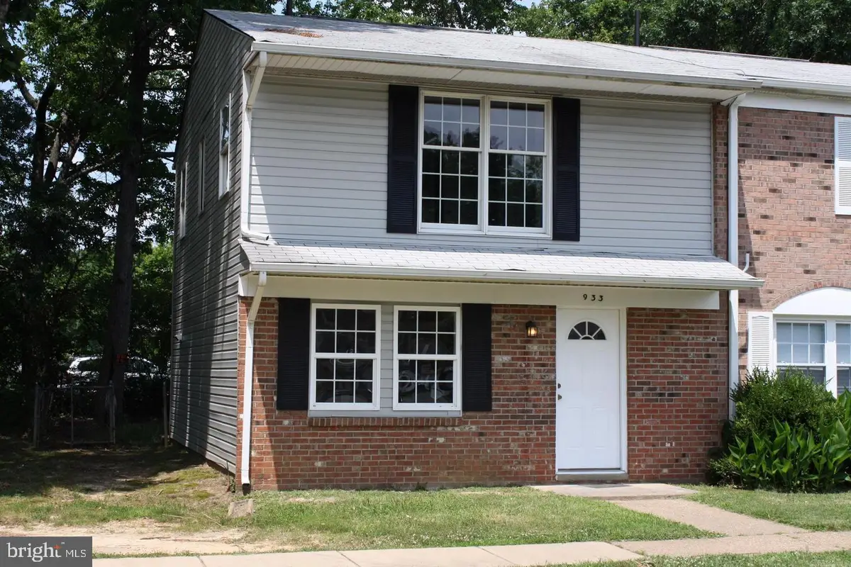 933 Bellows Ave, Fredericksburg, VA 22405 - #1