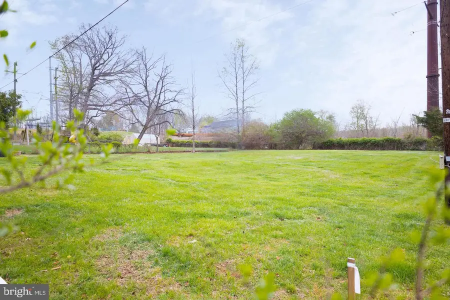 1205 Aquia Dr, Stafford, VA 22554 - #2