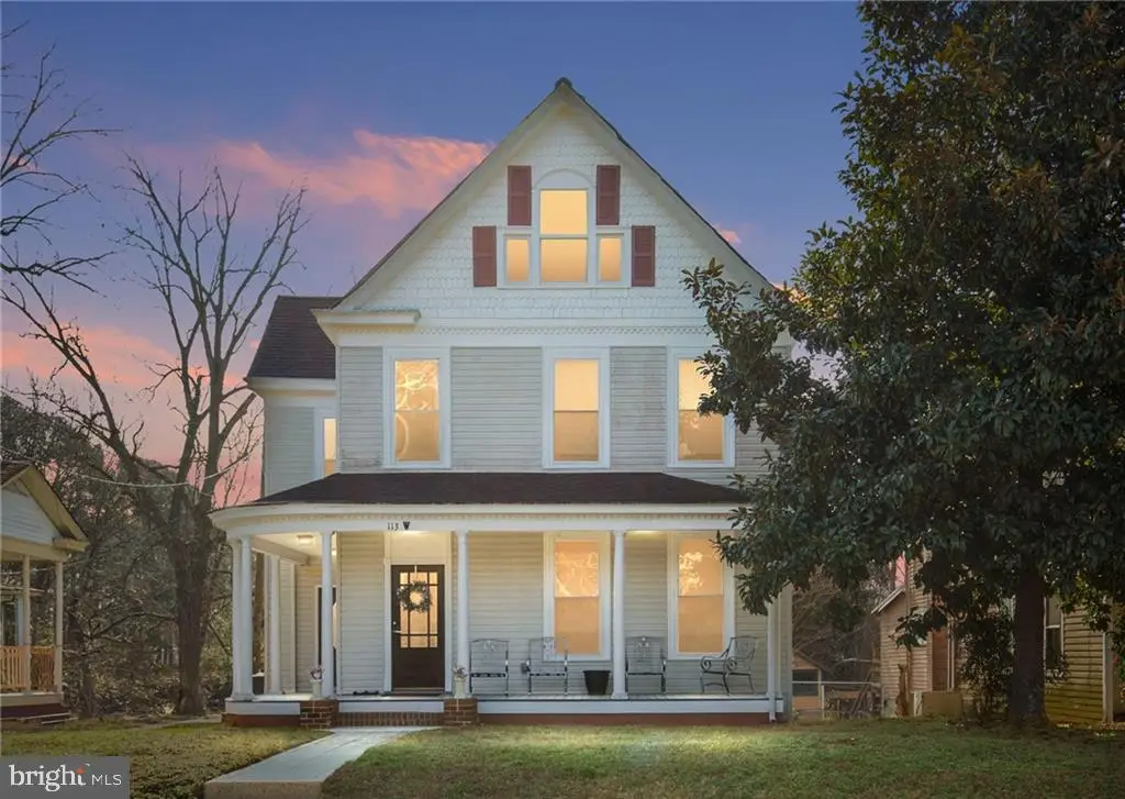 113 W Main St, Wakefield, VA 23888 - Image #1