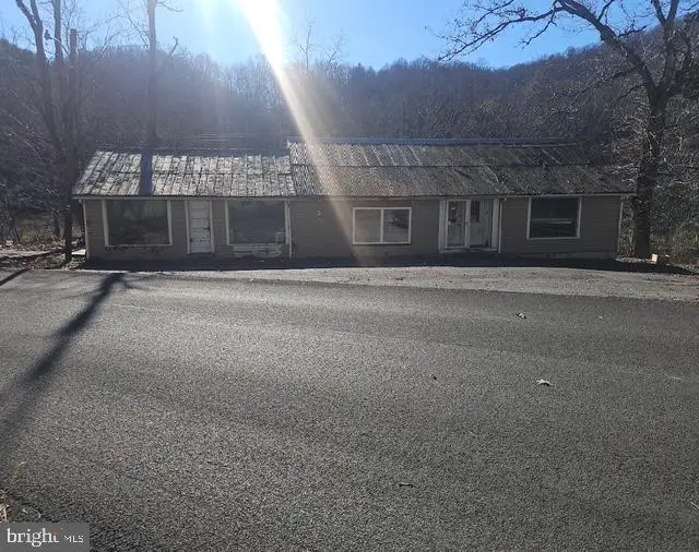 5910 Dry Fork Rd, Cedar Bluff, VA 24609 - Image #1