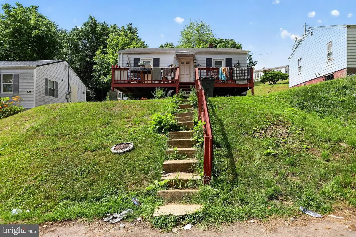 187 Couty Dr, Bristol, VA 24202 - #1