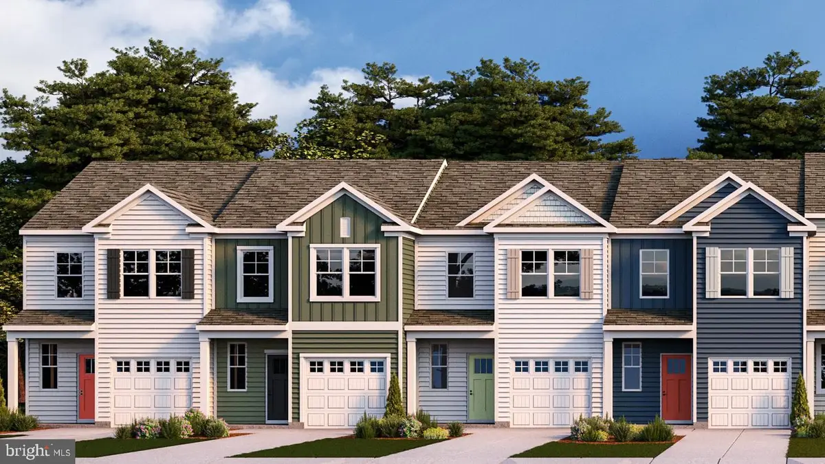 236 Camden Dr, Waynesboro, VA 22980 - Image #1