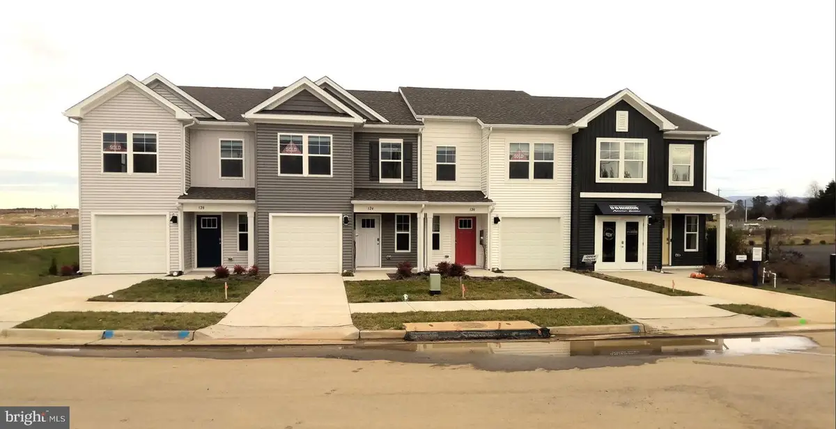 257 Camden Dr, Waynesboro, VA 22980 - Image #1