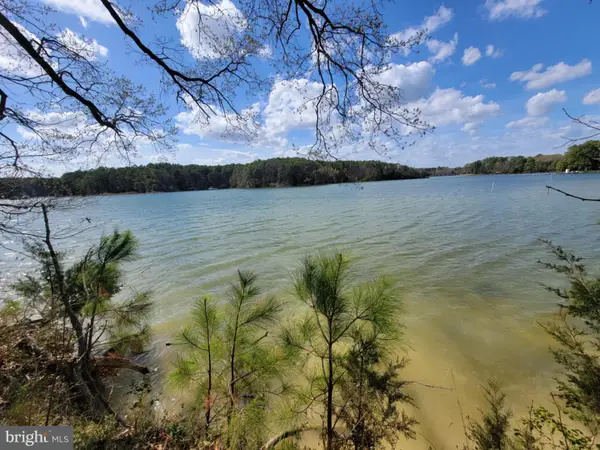 922 Skipjack Rd, KINSALE, VA 22488