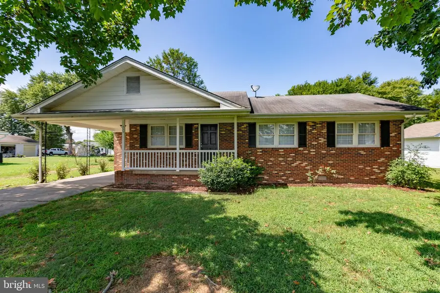 333 Santa Maria Ave, Colonial Beach, VA 22443 - Image #2