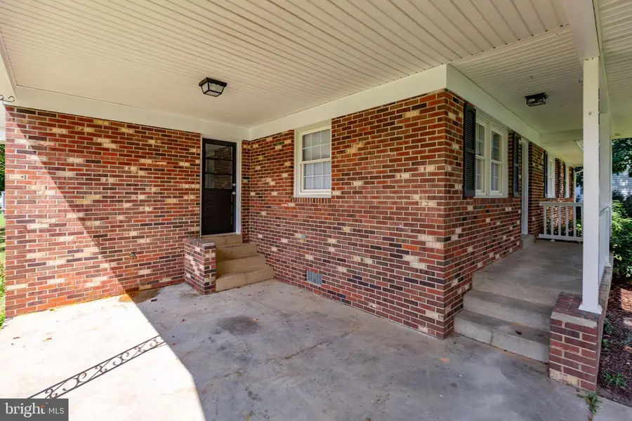 333 Santa Maria Ave, Colonial Beach, VA 22443 - Image #3