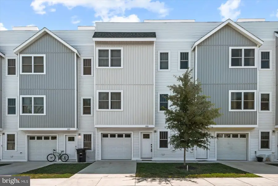 308 Douglas Ave, Colonial Beach, VA 22443 - Image #2