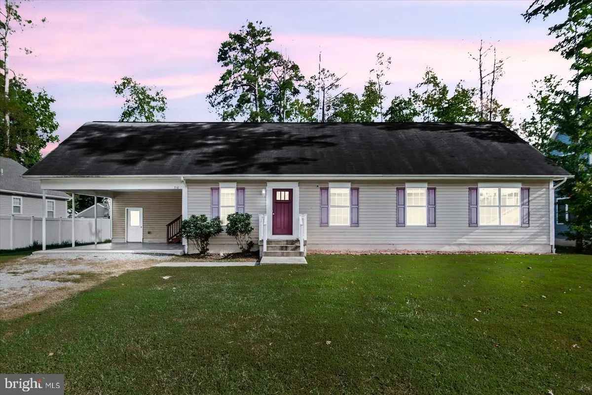 310 3rd St, Colonial Beach, VA 22443 - Image #1