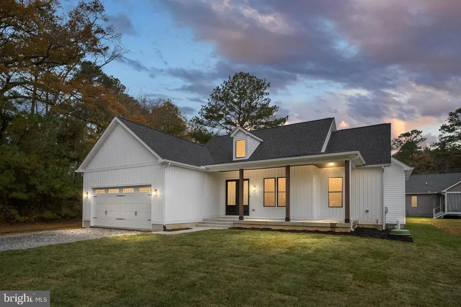 564 Currioman Dr, Montross, VA 22520 - Image #2