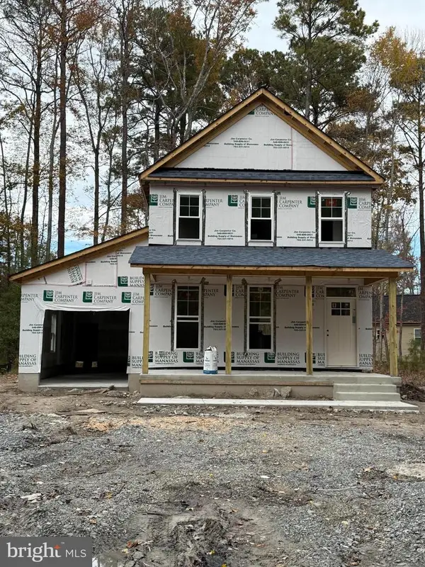 103 N Glebe, MONTROSS, VA 22520