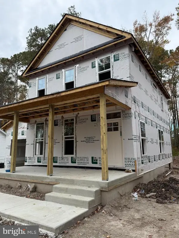 26 Harbor Ct, MONTROSS, VA 22520