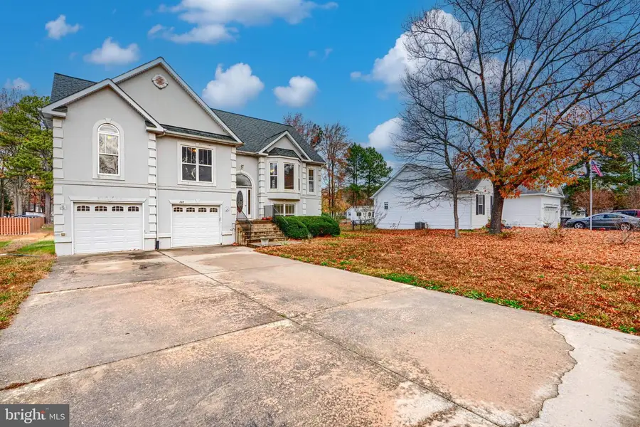203 Forest Ave, Colonial Beach, VA 22443 - Image #2