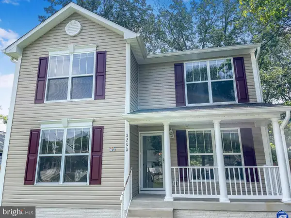 220 5th St, COLONIAL BEACH, VA 22443