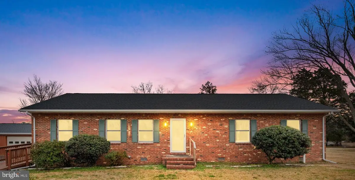 186 East Potomac Drive, Colonial Beach, VA 22443 - Image #1