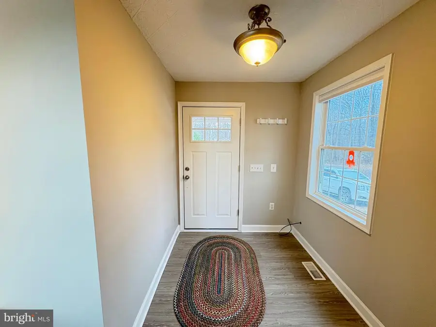 1077 N Independence Dr, Montross, VA 22520 - Image #2