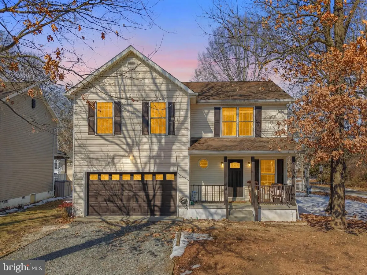 11 1st St, Colonial Beach, VA 22443 - #1