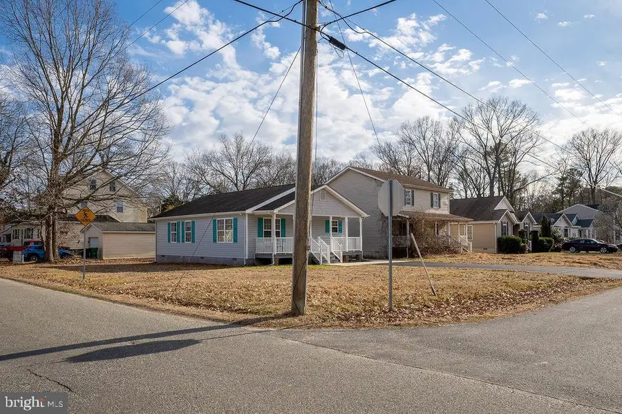 200 5th St, Colonial Beach, VA 22443 - #3