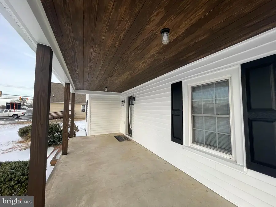 33 Crookhorn Rd, Montross, VA 22520 - #2