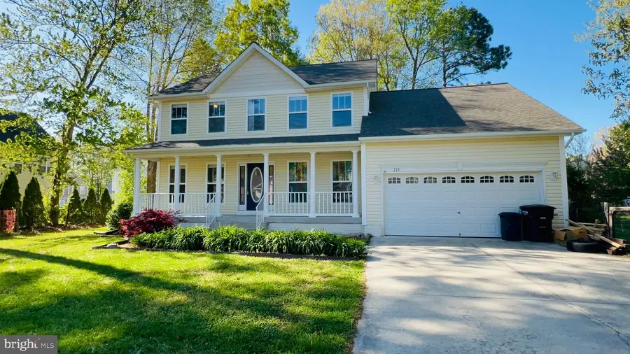 213 Forest Ave, Colonial Beach, VA 22443 - #2