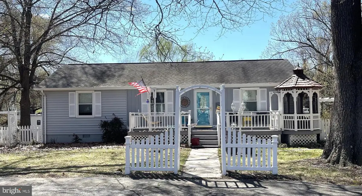 3400 Riverview Dr, Colonial Beach, VA 22443 - #1