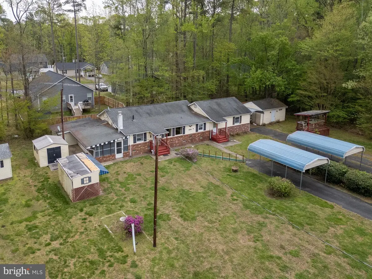 314 Lake Dr, Colonial Beach, VA 22443 - #1